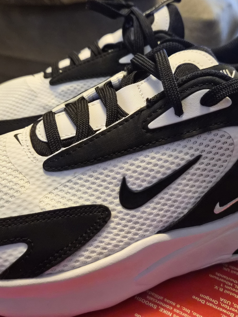 Nike Women's AIR MAX BOLT